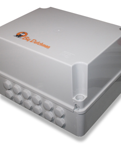 Central connecting unit for 20 feed valves with sensors